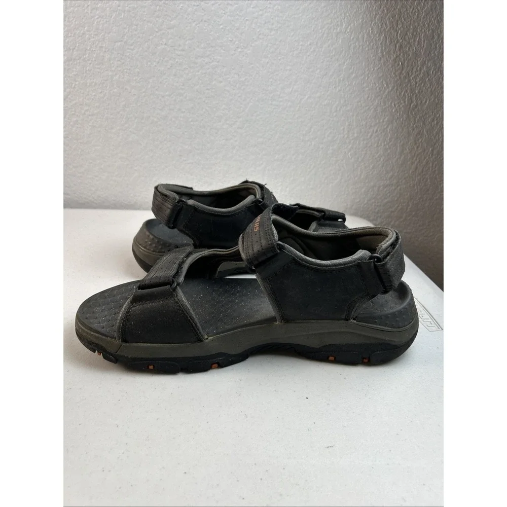Skechers Tresmen-Garo Relaxed Fit‎ Sandals Men's Size 11 Black / Gray.